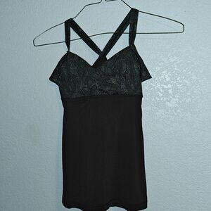 Lululemon Black Strappy Top sz 4